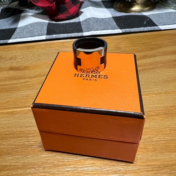 Hermes Black Lurie Leather Ring - Picture 7 of 14